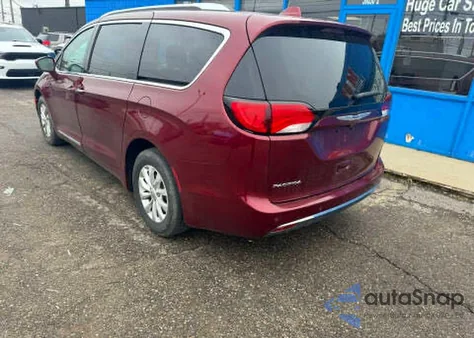 2018 Chrysler Pacifica Touring L Plus z USA, uszkodzony, nr VIN 2C4RC1EG8JR252287